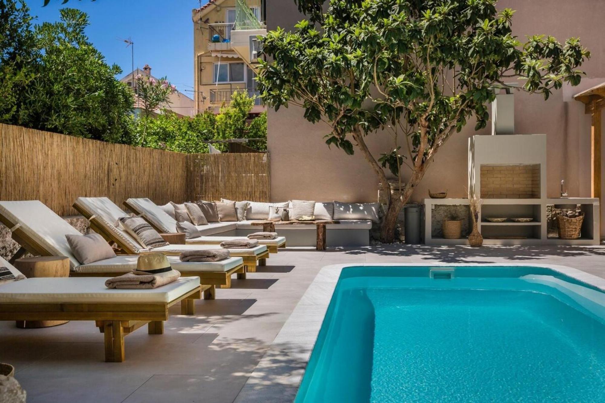 Mystique Lagoon Villa 阿尔戈斯托利翁 外观 照片