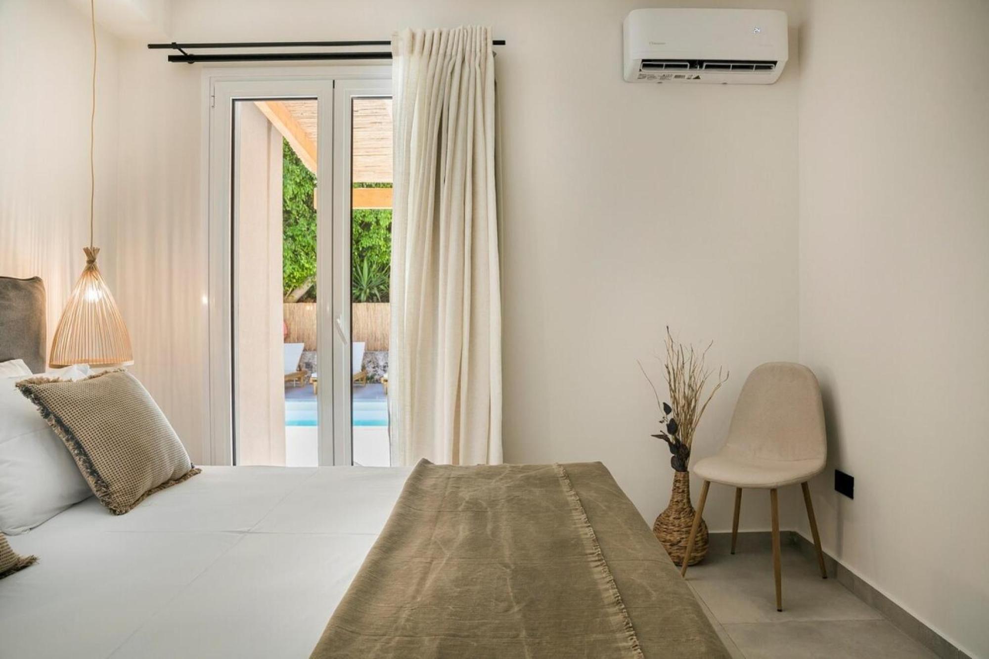 Mystique Lagoon Villa 阿尔戈斯托利翁 外观 照片